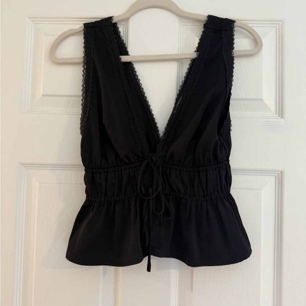 Wayf Black Lace-Trim V-Neck Tie-Front Camisole